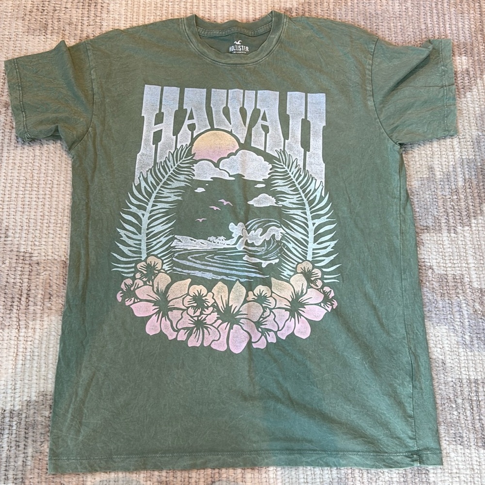 Oversized tshirt from hollister; Hawaii